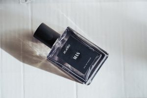 extrait de parfum homme flacon minimaliste élégant — Noble Essence concentration 20%