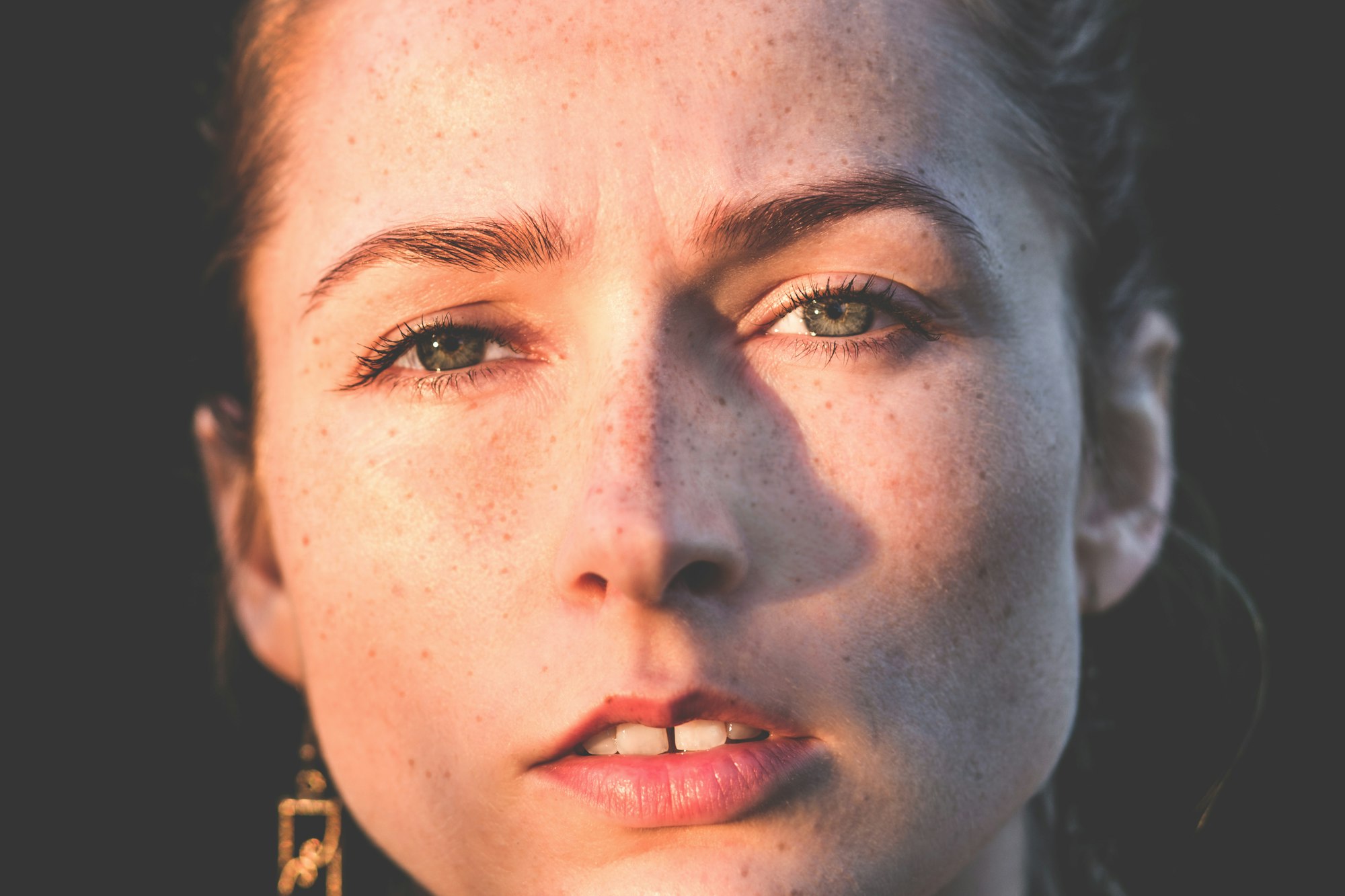 Rayons de soleil doux sur la peau — précaution après un parfum au pamplemousse — Noble Essence